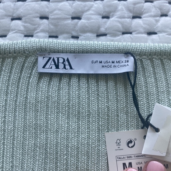 NWOT. Zara light green cropped sweater - Picture 3 of 6